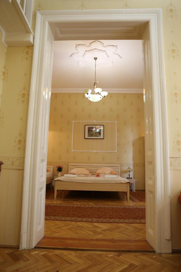 Peterfia Panzio Hotel Дебрецен Екстериор снимка