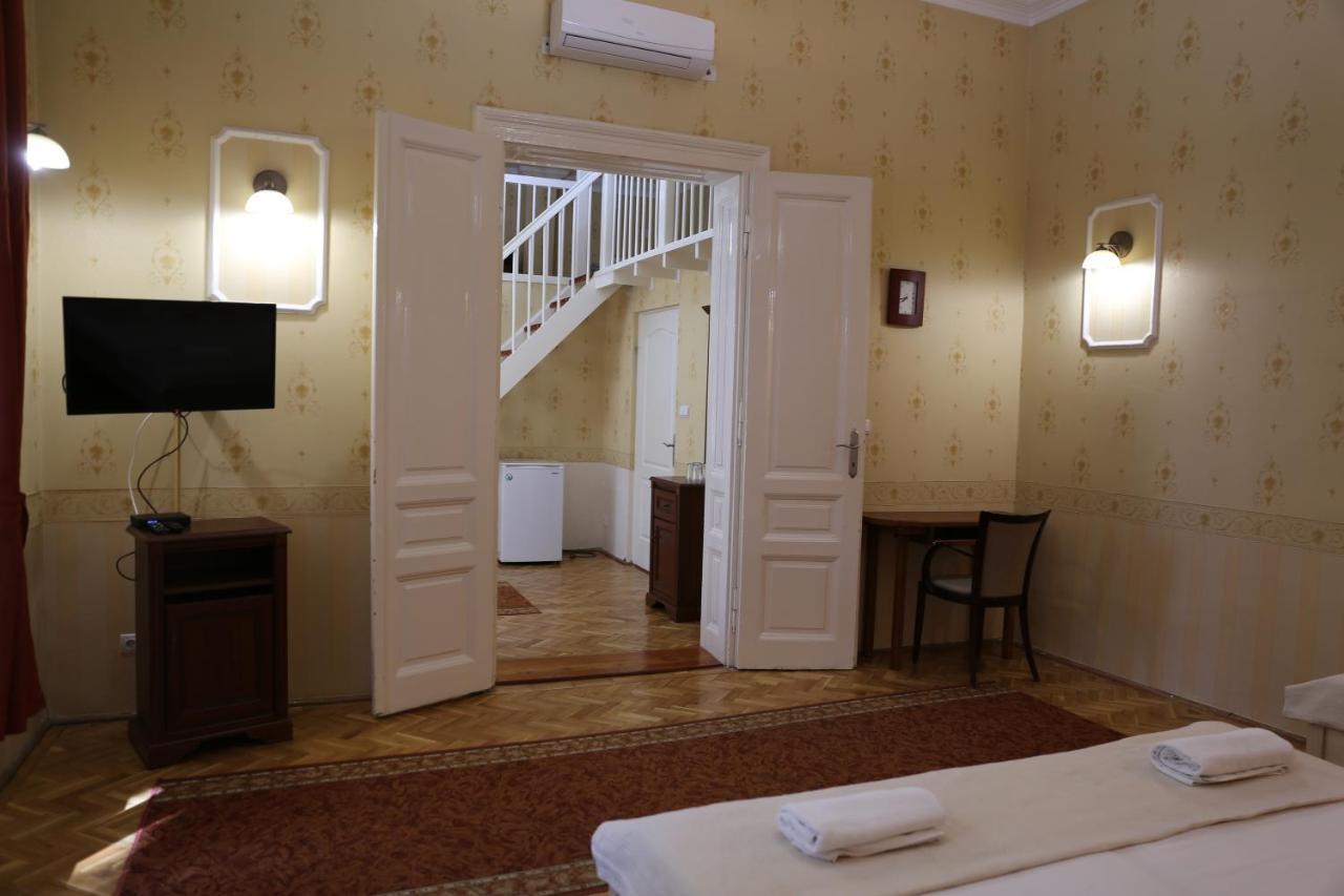 Peterfia Panzio Hotel Дебрецен Екстериор снимка