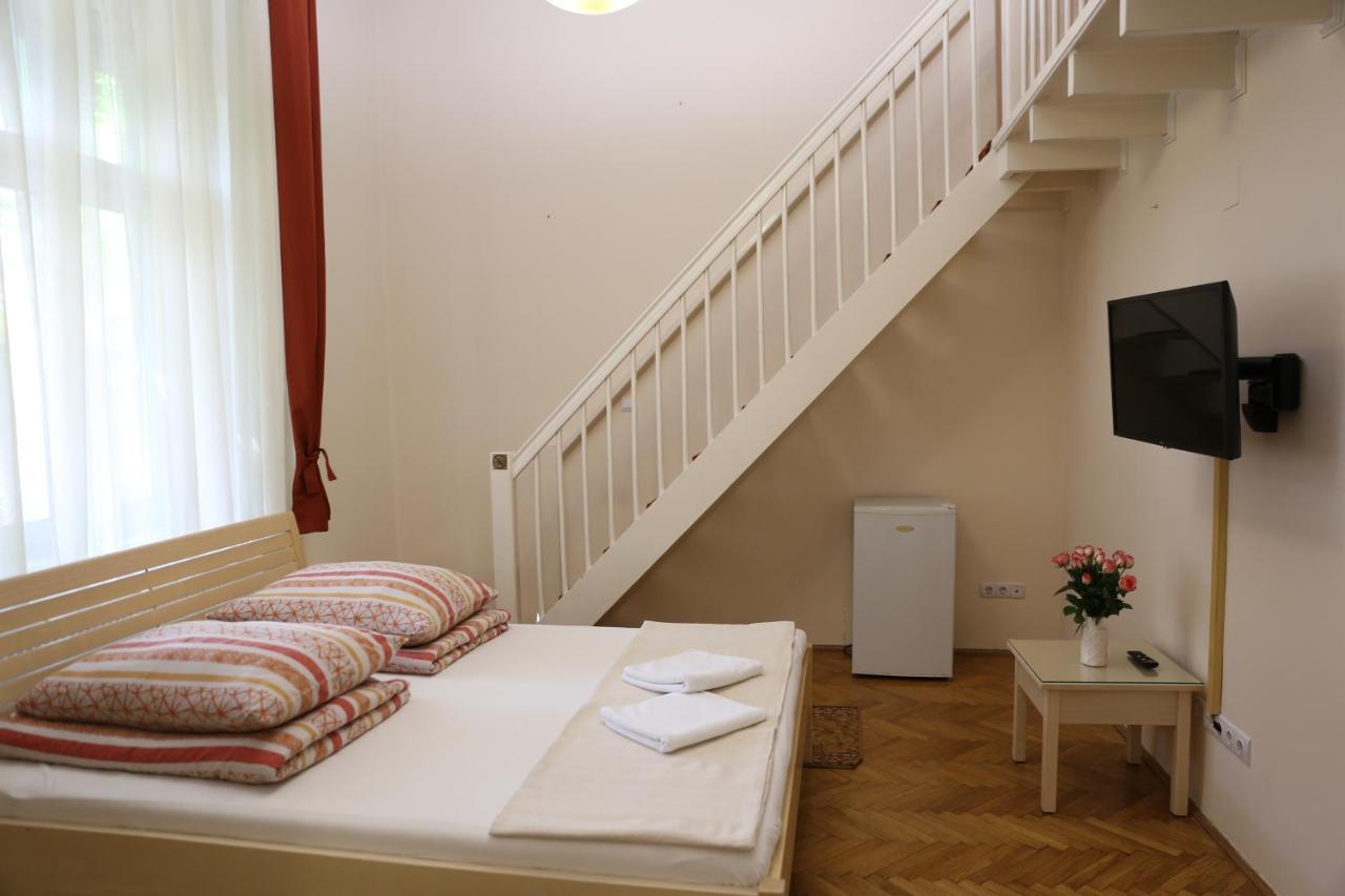 Peterfia Panzio Hotel Дебрецен Екстериор снимка