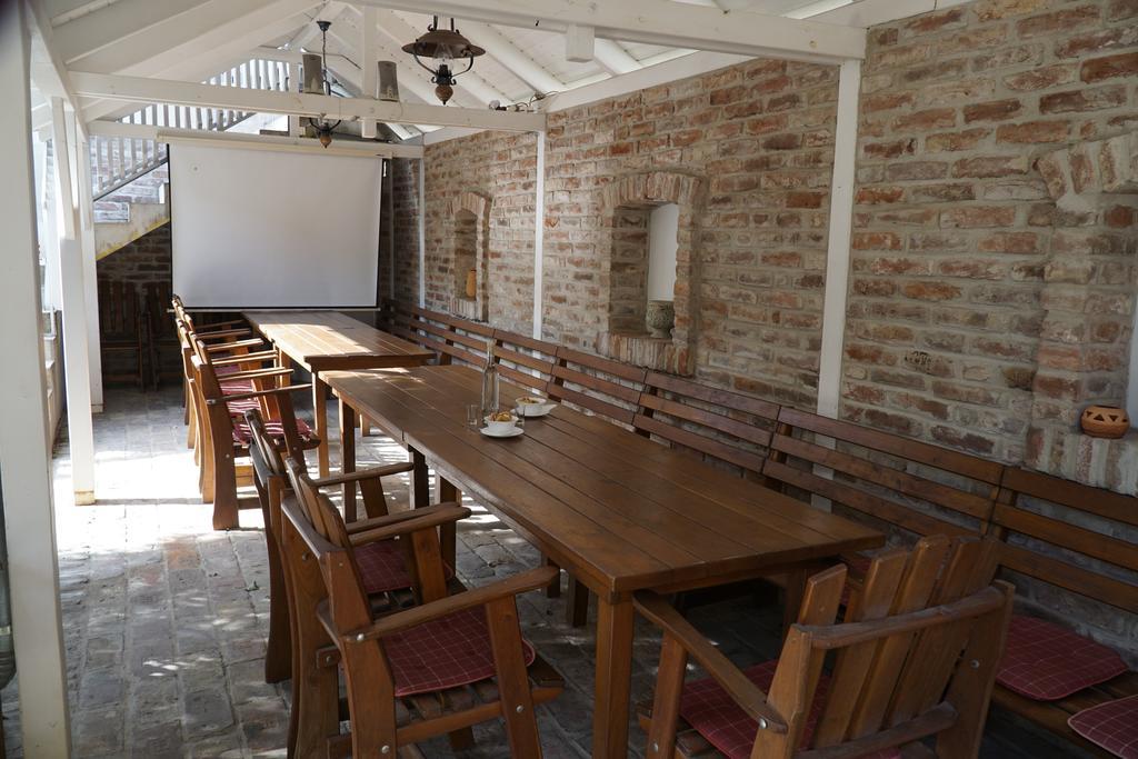 Peterfia Panzio Hotel Дебрецен Екстериор снимка