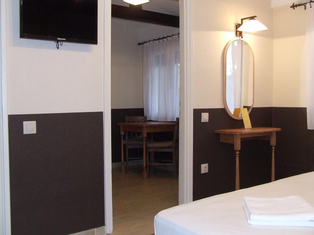 Peterfia Panzio Hotel Дебрецен Екстериор снимка