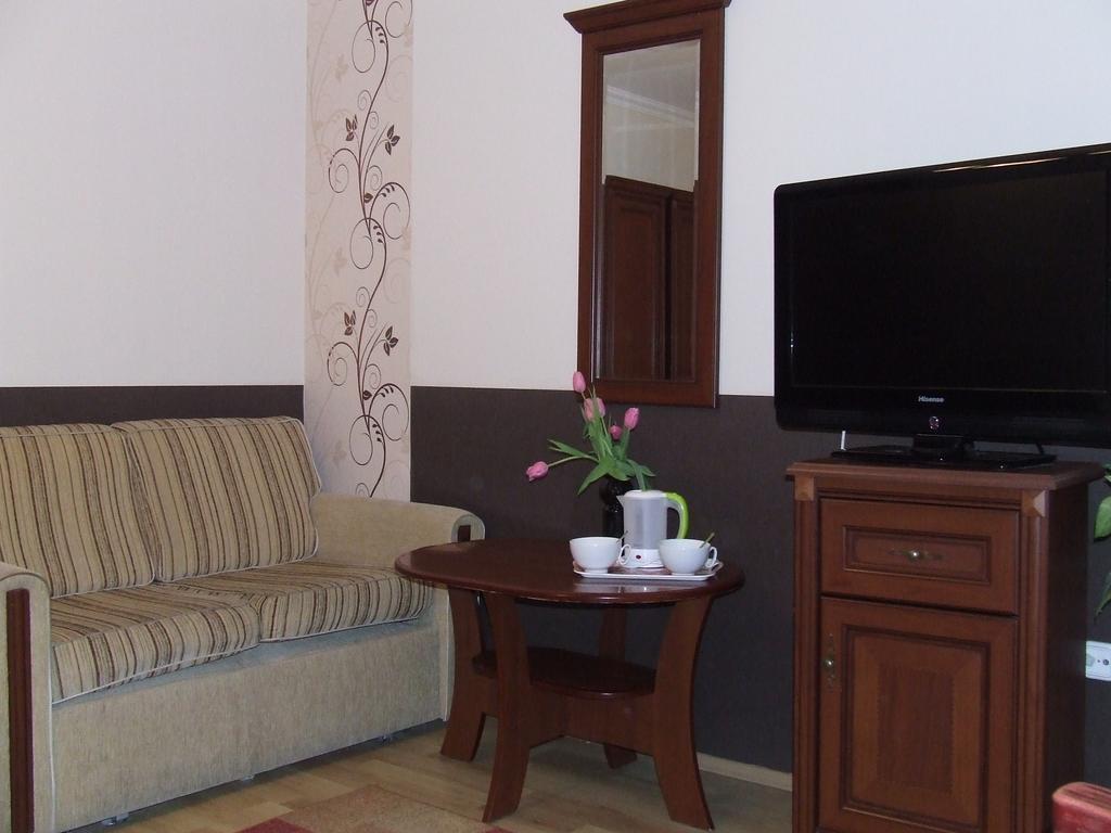 Peterfia Panzio Hotel Дебрецен Екстериор снимка