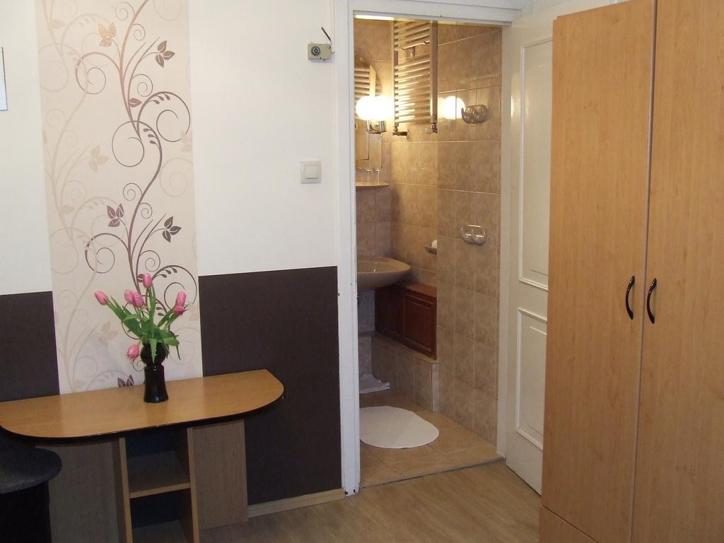 Peterfia Panzio Hotel Дебрецен Екстериор снимка