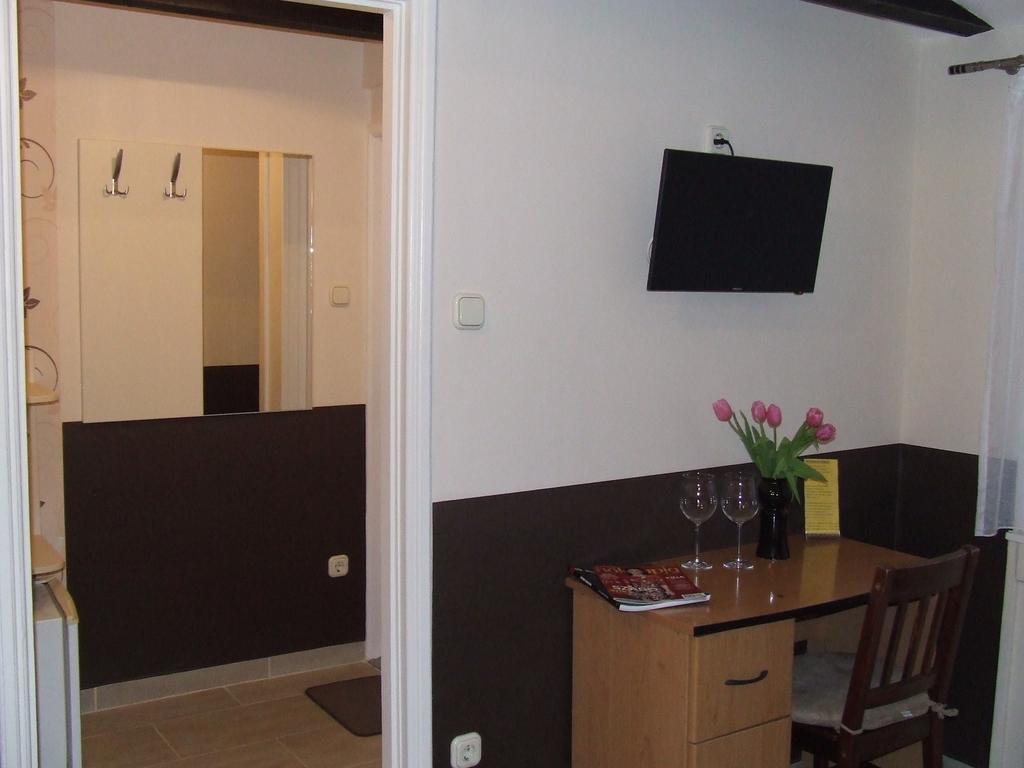 Peterfia Panzio Hotel Дебрецен Екстериор снимка