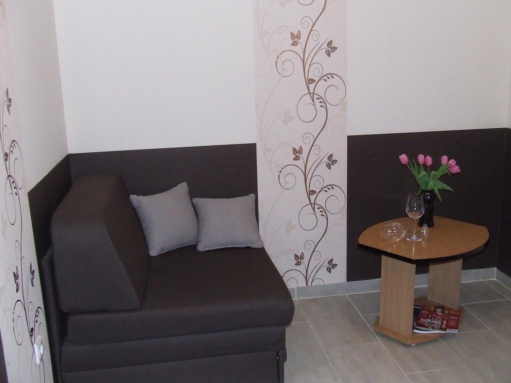 Peterfia Panzio Hotel Дебрецен Екстериор снимка